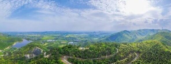 日韩 欧美 自拍 中文字幕-探索多元文化视角下的自拍艺术，日韩、欧美与中文字幕的交融
